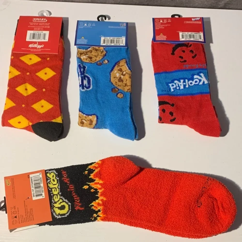 Unbranded pairs iconic
